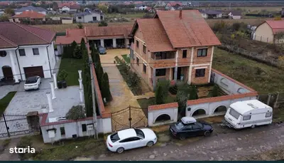 Casa de vanzare P+1, 4 Garaje, Vetis