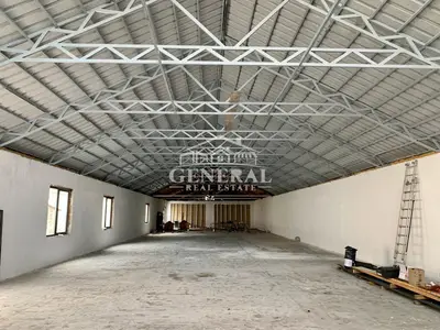 Hala de inchiriat pe Bd. Regele Mihai 150m2 si 300m2 pret /3Euro  /m2