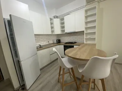 Apartament mobilat utilat de vanzare 2 camere etaj 1 Doamna Stanca