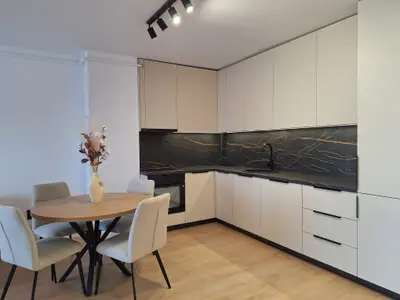 Apartament 2 camere I Ansamblul Eroilor I Floresti