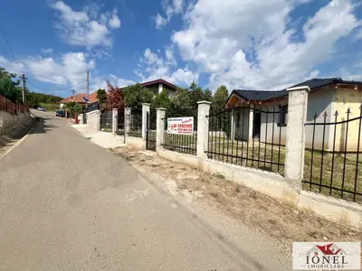 Casa noua semifinisata de vanzare/schimb in Cricau