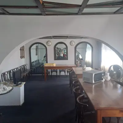 BRASADAS vinde prin REPREZENTARE EXCLUSIVA casa 8 cam 450mp.
