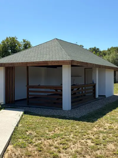 Teren de vânzare, pozitie de casa, fundatie executata – 10 ari, la doar 11 km de Zalău.