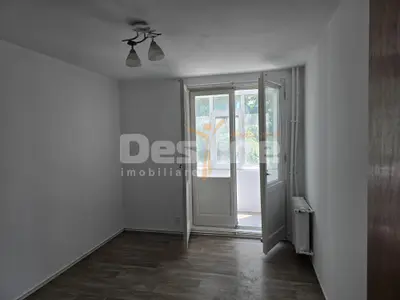 APARTAMENT 3 CAMERE SEMIDECOMANDAT