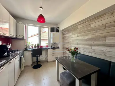 PET FRENDLY! Apartament 3 camere, 2 băi, 91mp, 2 parcări, zona Andrei Mureșanu