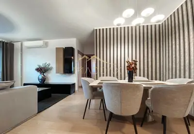 Apartament 3 camere premium, etaj 9 | Smart Home | Complex Metrocity | 1300€