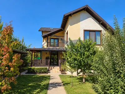 Casă P+1+M | S.U.T.  200 mp | An 2019 |Teren 431 mp |