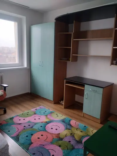BRASADAS inchiriaza ap 3 cam etaj 8/10 Bld. Timisoara.
