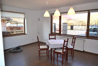 Vand casa 3 camere zona Mureseni, str. Toamnei