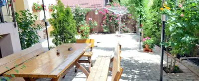 Penthouse cu grădină, beci, magazii,  parcare - zona Bucium,