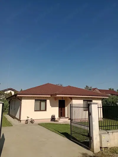 BRASADAS vinde casă in zona Bercu Roșu.