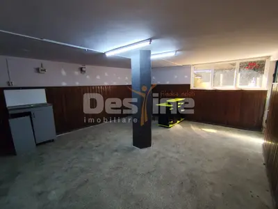 Spatiu comercial  de inchiriat Baicoi Central Liliesti!