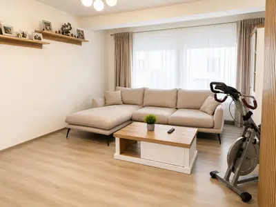 Duplex Spațios cu 3 Dormitoare și Curte Amenajată