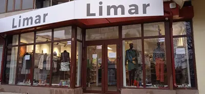 Spațiu comercial 200 mp ultracentral singurul vad pietonal 100% Roman