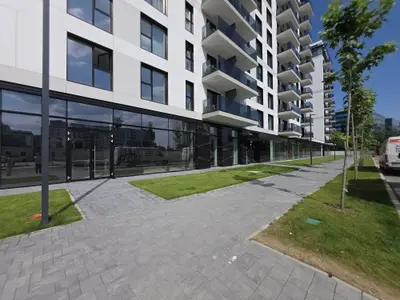 Apartament 3 camere la 5 minute de Promenada Mall