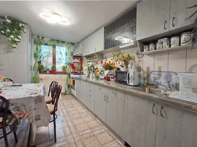 Casă Multifamilială, Terasa,  Gradina,Dambul Rotund!!