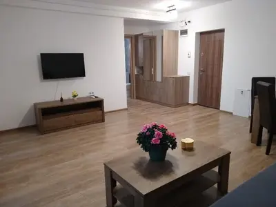 BRASADAS - inchiriaza ap 2 cam cu loc parcare / Mihai Bravu