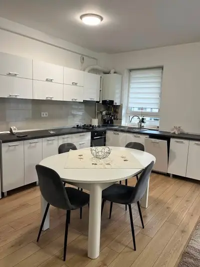 Inchiriez apartament cu doua camere cartier Maurer