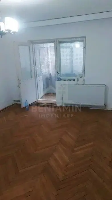 2 Camere Decomandate La Parter 56mp Centrala Termica in  Zona Astra