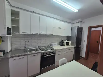 Apartament cu 2 camere de închiriat – zona Dumbrava