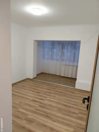 apartament 4 camere