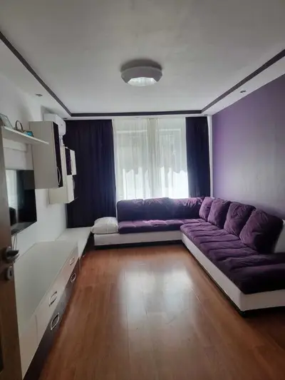 Inchiriez Apartament 3 camere Zona Dristor-Titan