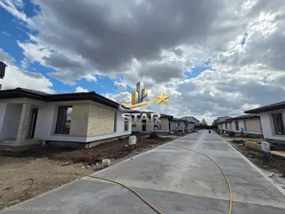 Casă cu 4 camere în Prelungirea ghencea cu 400mp teren