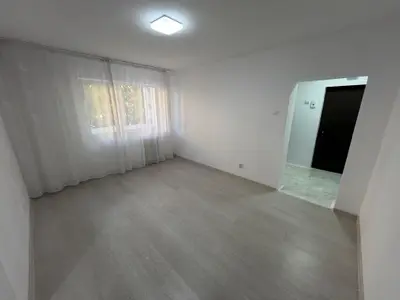 Apartament 2 camere, etaj 2 - Cugir