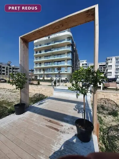 Exterior Est – garsonieră cu centrală proprie, renovată