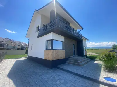 Casa individuala 5 camere 486 teren de vanzare Cristian Sibiu