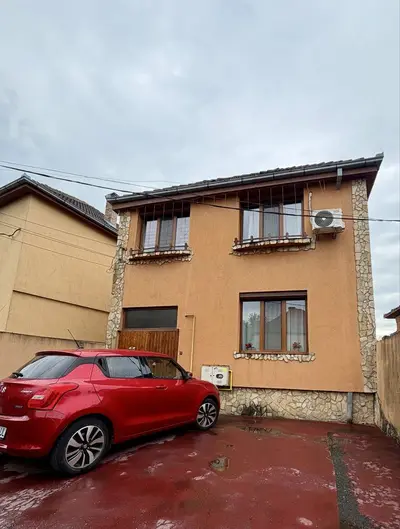 BRASADAS vinde casa 5 cam teren 7 ari in zona Titulescu.