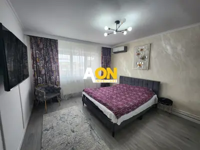 De vanzare garsoniera, decomandata, super finisata, Cetate