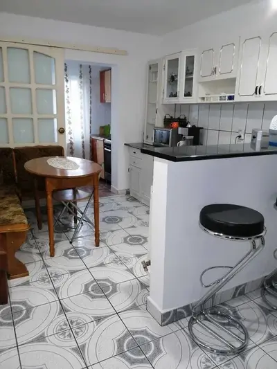 Apartament 3 camere – 65 mp – Str. Victor Deleu