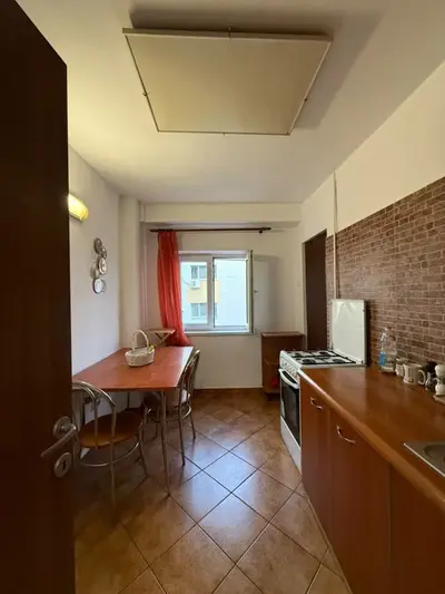 Garsonieră de închiriat în Sector 3