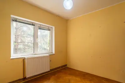 Apartament spațios cu 4 camere, etaj 2 – Zona Boul Roșu 0% COMISION