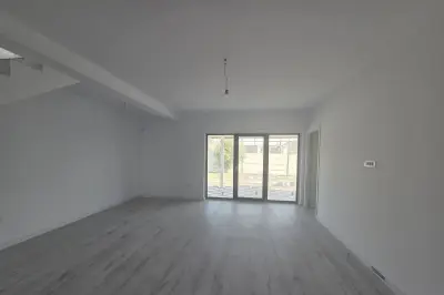 Vila Pe+M-5 camere-Vedere la Padurea Teghes-Domnesti