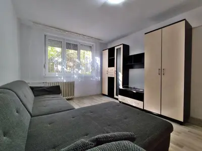 Apartament 2 Camere, decomandat, Cartier Rogerius, Str.Iza – Oradea