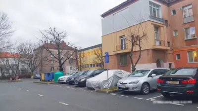 Apartament două camere OM parter decomandat zona Poliție.