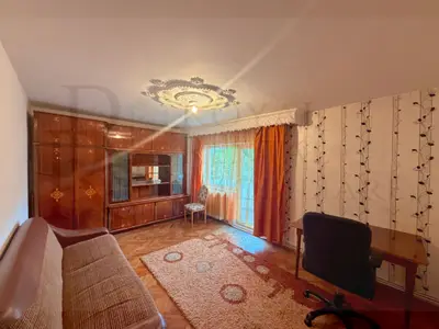 Apartament 4 camere în Ghergheni | Parcare proprie | Ideal studenți