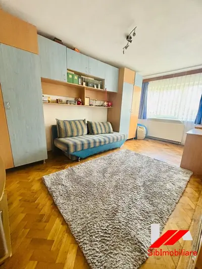 Apartament 3 camere spatios de vanzare in Sibiu Zona Rahovei