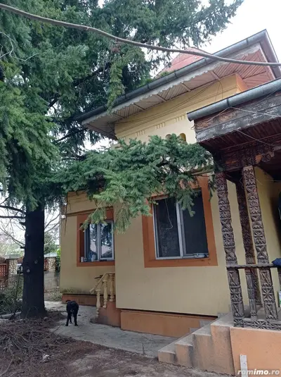 Vânzare casa cu teren