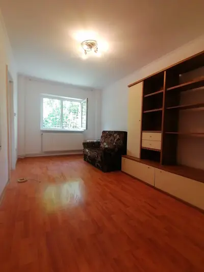 Apartament de vanzare zona Racadau