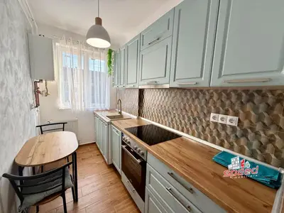 De vânzare apartament cu 2 camere în Tg Mureș - Semicentral