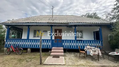 Casă bătrânească și teren generos 1172 mp, Pădureți (25 km de Pitești)