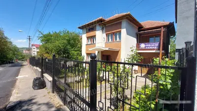 Casă excepțională în zona centrală piața Obor Hunedoara