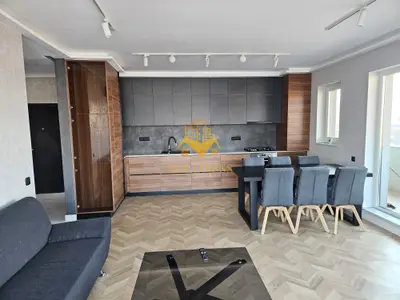 Penthouse, 3 camere, 2 bai, terasa 160mp, Floresti Zona Cart. Terra