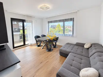 2 Camere decomandate, Borhanci, Regina Maria, Parcare, Petfriendly,Lux