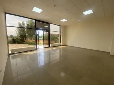 Spatiu comercial 2 camere de inchiriat 132 mp in zona Turnisor Sibiu