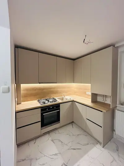 BRASADAS vinde ap 2 came RENOVAT, mobilat Micro 14.