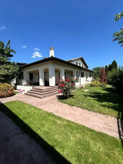 Casa deosebita P+M si teren aferent 800mp - Oltenita